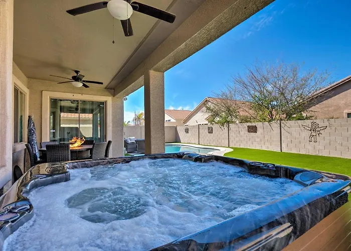 Group Fun In Glendale! Getaway W/ Private Pool Holiday home