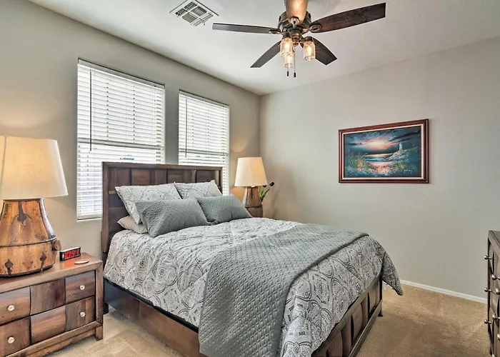 Group Fun In Glendale! Getaway W/ Private Pool