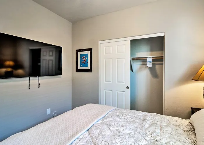 Holiday home Group Fun In Glendale! Getaway W/ Private Pool Glendale